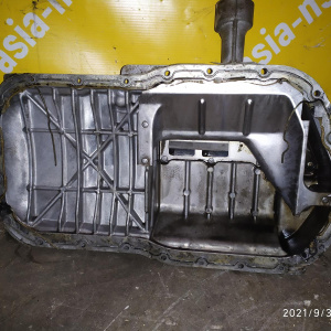 Поддон ДВС Toyota 3C-TE Estima Lucida CXR10/CXR20 боковой с заливной гордовиной, без трубки маслоотвода