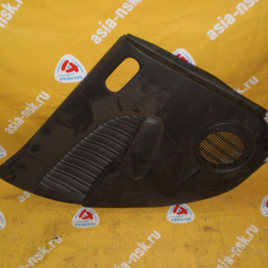 Обшивка двери Mazda Demio DE3FS зад, лев