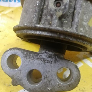 Подушка двигателя Opel LCH/Z22YH Astra H A04/A05 '2004- HF Правая перед, прав 90539246