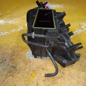 Коллектор впускной Volkswagen CBZB Polo 6R1 1.2 TSI VAG 03F129711F
