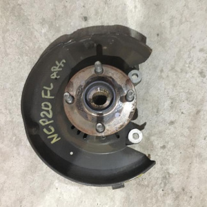 Ступица Toyota NCP20/NCP60/NCP70/NCP81 Funcargo/ist/WiLL Cypha/Sienta перед, лев ABS голая