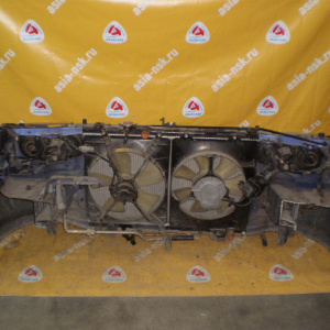 Ноускат Toyota Ipsum SXM10 '1996- a/t (без габаритов) Дефект бампера ф.44-3