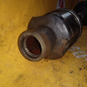 Привод Chevrolet C100 Captiva LU1/Z32SE/10HM перед, прав 4WD 5AT 3.2 V6 SD '2006-2010 96624724