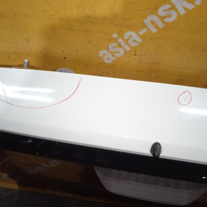 Дверь задняя Hyundai Getz TB/BJ '2002-2010 дворник (дефект #2, вмятины, скол на стекле)