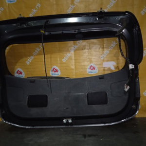 Дверь задняя Kia Rio YB/SC/H8 '2016-2020 Hatchback Europa камера (дефект, вмятины) 73700-H8000