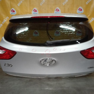 Дверь задняя Hyundai i30 GD/A5/A6 '2013 Хэтчбек, камера (вмятина по середине)