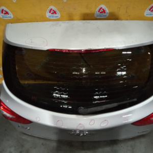 Дверь задняя Hyundai i30 GD/A5/A6 '2013 Хэтчбек, камера (вмятина по середине)
