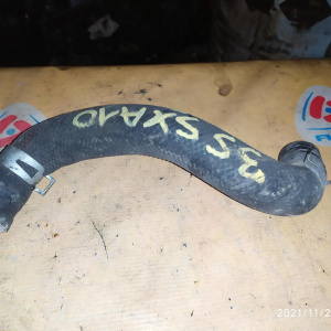 Патрубок  радиатора Toyota 16572-74250 RAV4 SXA11 3S-FE R н F