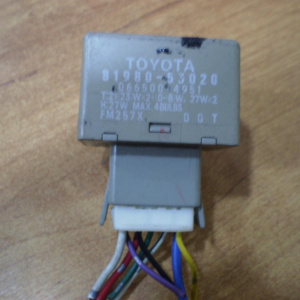 Реле поворотов Toyota Camry ACV30 81980-53020