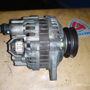 Генератор Mazda WL-AT BT-50 UN8F1 12V. 70A. WLAA18300A / A2TC1479ZT