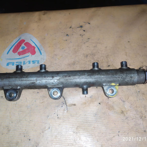 Топливная рейка Mazda WL-AT BT-50 UN8F1 WE0113GC0 / 0445214076 + 0281006018