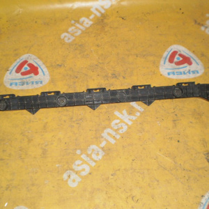 Крепление бампера Toyota Corolla Fielder NZE140 (Боковое) зад, прав 52575-13060