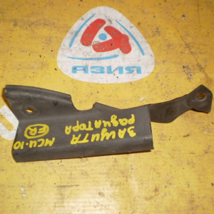 Защита радиатора Toyota MCU10 Harrier перед, прав 53293-48010