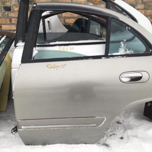Дверь боковая NISSAN Bluebird Sylphy QG10 зад, лев хром снизу (цена за голое железо)