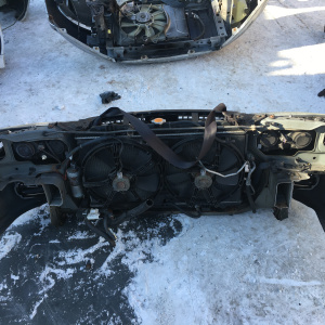 Ноускат Nissan Bluebird Sylphy G10 QG '2000-2003 a/t дефект патрубка радиатора ф.1666