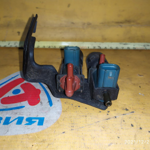 Клапан вакуумный Toyota 85440-42011 RAV4 SXA10 3S-FE трамбл. крепление + 2 датчика, на вакуумник раздатки мкпп