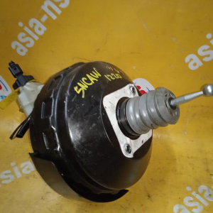 Главный тормозной цилиндр Volkswagen Tiguan 5N1 Правый руль с датчиком + вакуумный усилитель 5N2614105C 3C2614019E