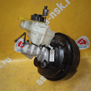 Главный тормозной цилиндр Volkswagen Tiguan 5N1 Правый руль с датчиком + вакуумный усилитель 5N2614105C 3C2614019E