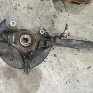 Ступица Honda EK3/MB3/MB4/EY6/EY7/EY8 Civic/Domani/Partner перед, прав голая