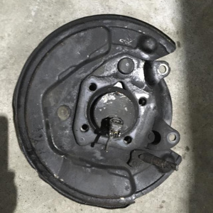 Ступица Toyota SV50/AZV50/ACT10/ZCT10 Vista/Vista Ardeo зад, лев 2WD ABS DISK.Голая без диска и суппорта. 42450-63010.42450-32040.42450-32041.46504-32020