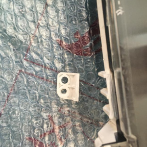 Панель приборов TOYOTA SV40 дефект крепления 83100-32581