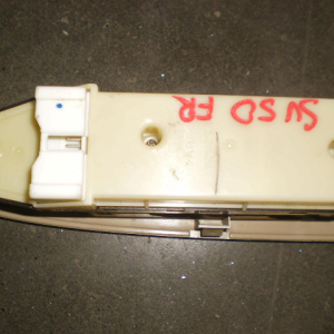 Пульт стеклоподъемника TOYOTA Vista SV50 перед, прав (с блокировкой двери)