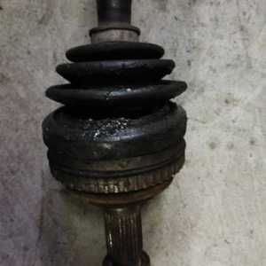 Привод HONDA DB6/DC1/EY7/EK3/MB4 перед, прав ABS Дефект пыльника.