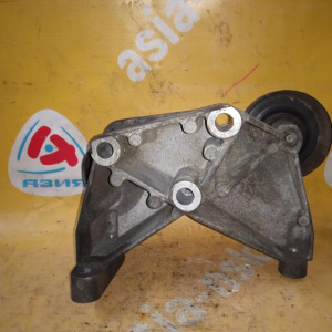 Кронштейн генератора Ford Cologne V6/XS Explorer 3 U152/UN152 1L5E-10239-BA