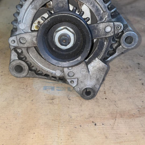 Генератор TOYOTA 3UZ UCF30 4 конт. пластиковая крышка 12V 130A 27060-50310/-50340