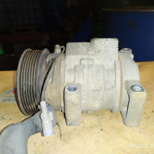 Компрессор кондиционера Toyota 1GR-FE Hilux Pick Up GGN15/GGN25 447260-8040