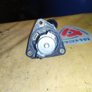 Корпус термостата Toyota Hilux Surf GGN15 1GR-FE крышка