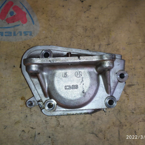 Крепление подушки ДВС Toyota 1MZ/2MZ/3MZ Harrier/Kluger V MCU15/MCV20/MHU28/MHU38/MHU48 верх на блок двс перед, прав н 12315-20020