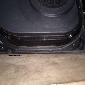 Дверь боковая Hyundai Terracan HP/EF '2001-2007 зад, лев в сборе, с накладкой до 2004 (дефект, вмятины)