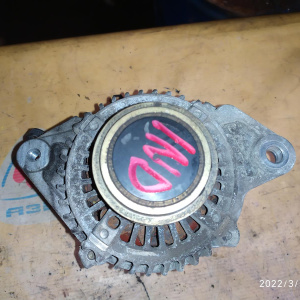 Генератор Toyota 1ND Probox железная крышка 3 конт. 5 ручейков, ( M/IG/L ) 27060-33040