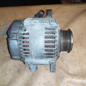Генератор Toyota 1ND Probox железная крышка 3 конт. 5 ручейков, ( M/IG/L ) 27060-33040