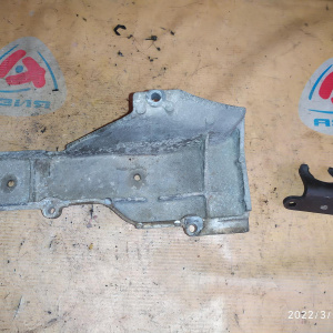 Кронштейн Honda D15B/D17A Stream/Civic RN2/EU2/ES2 4WD a/t Крепления троса SSTA ( КОЖУХ АЛЮМИНИЕВЫЙ) PST / 24901-PST-010