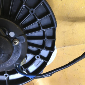 Моторчик печки Honda ES1/ES2/ES3/RD4/RD5/RD6/RD7/RN1/RN2/RN3/RN4 Civic Ferio/CR-V/Stream дефект корпуса