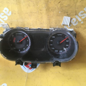 Панель приборов MITSUBISHI Outlander CW5W RHD дефект крепления 8100A483