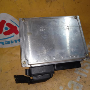 Блок управления двс Audi A4 B6/8H7 BDV '2002 2.4L V6 2WD CVT 0261207813 8E0909552L