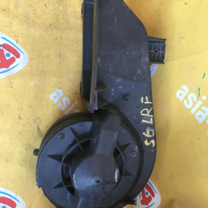 Моторчик печки Mazda SGLW в корпусе (передний) S09A61140B