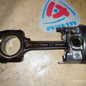 Поршень с шатуном Suzuki K6A-DET Jimny JB23W диаметр 41/18мм. 73G
