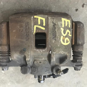 Суппорт Honda ES3 Civic перед, лев