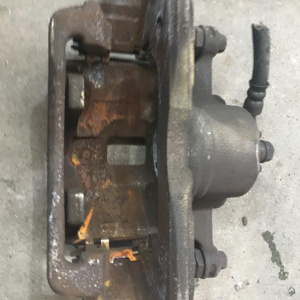 Суппорт Honda ES3 Civic перед, прав