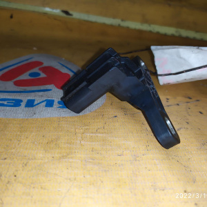 Датчик коленвала Mazda L3-VDT CX-7 ER3P L3K918221