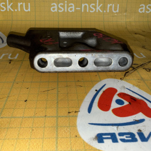 Кронштейн подушки Toyota 2AZFE Camry ACV30 перед, прав 12316-28060