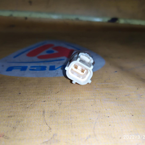 Датчик температуры Toyota 89422-33030 Corolla ZRE142 2SZ/1TR/1NR/2TR/3GR/5GR/3SZ/1NZ/2ZR/2UZ/3UR/2GR/1GR/1KR/3ZR/1ND/K3/1KD/4GR/2AR/2AD/1UR/2UR/1LR 2 