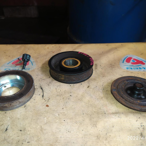Шкив Компрессора кондиционера Nissan 92660-CA01A / 92660-CA010 / 92660-CA01C Murano/Teana Z50/J31 VQ35-DE в сборе с подшипником