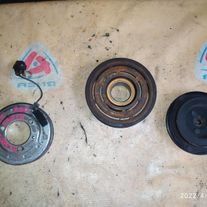 Шкив Компрессора кондиционера Nissan 92660-CA01A / 92660-CA010 / 92660-CA01C Murano/Teana Z50/J31 VQ35-DE в сборе с подшипником