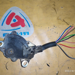 Селектор акпп Honda 28900-P4T-003 CR-V/Stepwgn RD1/RF1 B20B a/t S4TA/S4XA/( M4TA без тросовая ) ( 10 конт. ) 7 положений ( ДЕФЕКТ, ОБРЕЗАН РАЗЪЁМ )