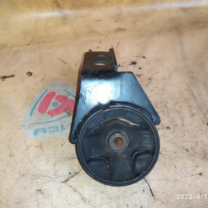 Подушка двигателя Nissan CD17/SR18/SR20 AD B13/N14/Y10/R10/R11 2WD a/t акпп L ( BY ) 11211-50Y10 / 11211-50Y11 / 11220-58Y10